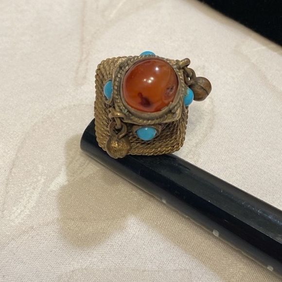 Antique Amber And Turquoise Brass Dome Ring - Picture 5 of 16